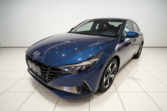 现代 伊兰特 2021款 1.5L CVT LUX尊贵版