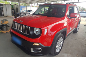 Jeep 自由侠 2018款 互联大屏版 180T 自动高能版