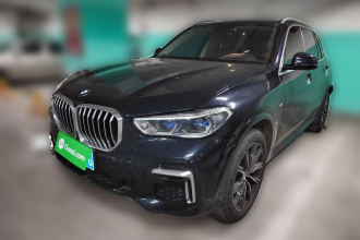 宝马X5 2022款 xDrive 30Li 尊享型M运动套装