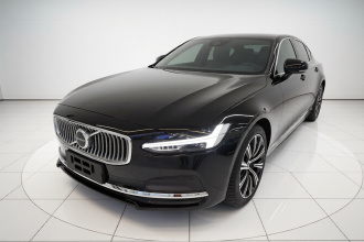 沃尔沃S90 2025款 B5 智远豪华版