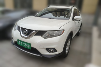 日产 奇骏 2014款 2.5L CVT尊享版 4WD