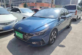 现代 伊兰特 2022款 240TGDi DCT LUX尊贵版