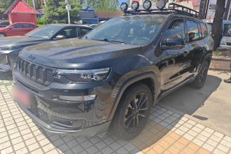 Jeep 大指挥官 2020款 2.0T 四驱夜鹰版