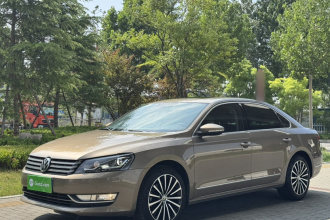 大众 帕萨特 2015款 1.8TSI DSG御尊版