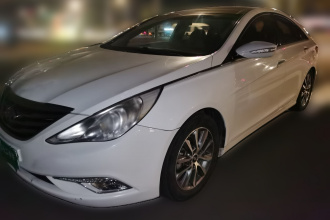 现代 索纳塔 2014款 2.0L 自动领先版