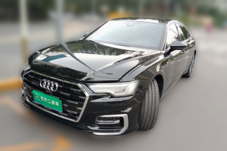 奥迪A6L 2025款 45 TFSI quattro 臻选动感型