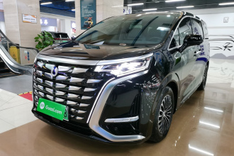 腾势D9 2022款 DM-i 970 四驱旗舰型