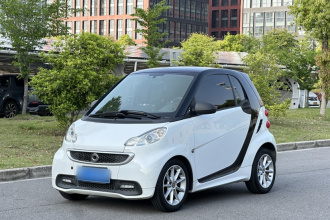 smart fortwo 2012款 1.0 MHD 硬顶激情版