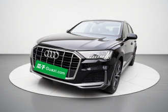 奥迪Q7 2023款 55 TFSI quattro S line运动型