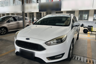 福特 福克斯 2015款 两厢 1.6L 自动风尚型