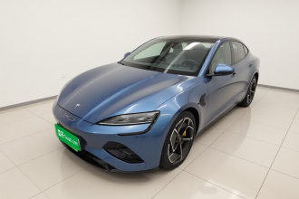 比亚迪 海豹 2022款 550km 标准续航后驱版尊贵型