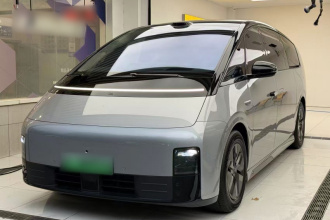 理想汽车 理想MEGA 2025款 Home 家庭特别版