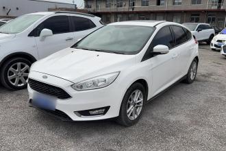 福特 福克斯 2015款 两厢 1.6L 自动风尚型