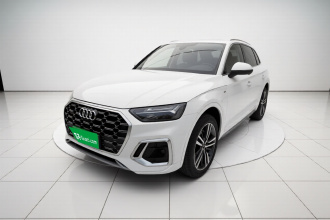 奥迪Q5L 2022款 改款 45T 豪华动感型