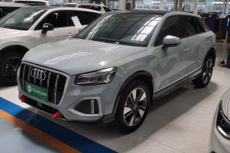 奥迪Q2L 2022款 35 TFSI 时尚致雅型
