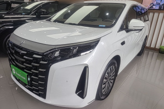 比亚迪 夏 2025款 DM-i 1.5T 180km 超越型