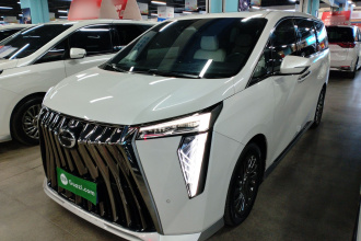 广汽传祺 传祺M8 2023款 宗师系列 400T 旗舰版