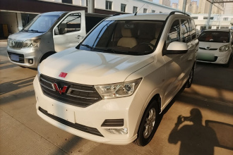 五菱汽车 五菱宏光 2021款 改款1.5L S标准型 电动助力LAR