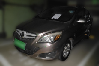 北京汽车E系列 2013款 三厢 1.5L 手动乐天版
