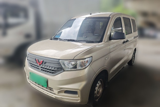 五菱汽车 五菱宏光V 2022款 1.5L劲取版电动助力LAR