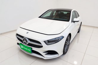 奔驰A级 2022款 改款 A 180 L 运动轿车
