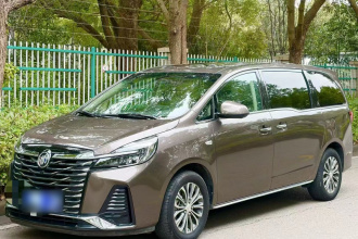 别克GL8 2023款 改款 陆上公务舱 豪华型