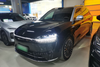 鸿蒙智行 问界M9 2025款 增程 Ultra版 52kWh 5座版 (192线激光雷达）