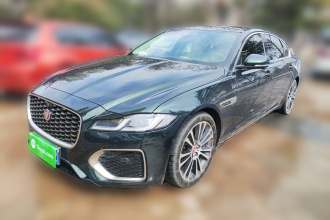 捷豹XFL 2023款 XFL 2.0T P250 两驱尊享豪华版