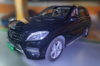 奔驰M级 2015款 ML 400 4MATIC动感型
