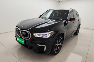 宝马X5 2022款 改款 xDrive 40Li M运动套装
