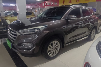 现代 途胜 2015款 1.6T 双离合两驱智能型