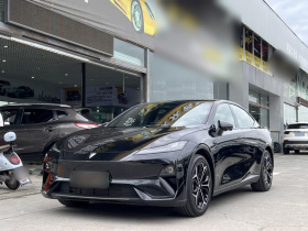 深蓝汽车 深蓝L07 2025款 230Ultra  深蓝智驾AD PRO增程版