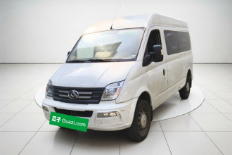 上汽大通MAXUS 新途V80 2021款 2.0T 手动经典傲运通127PS中轴中顶6/7/8/9座