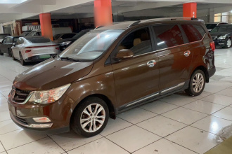 宝骏730 2016款 1.5L 手动舒适型 7座 国V