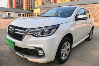 启辰T70 2018款 1.6L 手动睿趣版