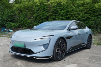 阿维塔12 2023款 650 三激光四驱性能版