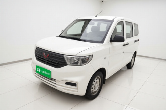 五菱汽车 五菱宏光V 2022款 1.5L劲取版液压助力LAR