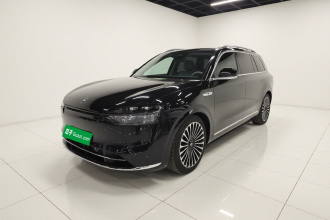 鸿蒙智行 问界M9 2025款 增程 Ultra版 52kWh 5座版 (192线激光雷达）