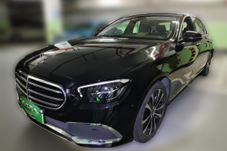奔驰E级新能源 2023款 E 350 e L 插电式混合动力轿车