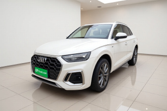 奥迪Q5L 2021款 40 TFSI 时尚动感型