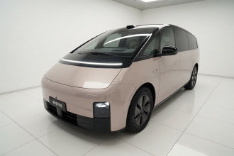 理想汽车 理想MEGA 2025款 Ultra 智能焕新版