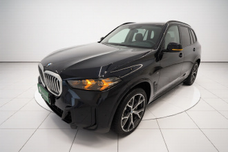 宝马X5 2023款 xDrive 30Li 尊享型M运动曜夜套装