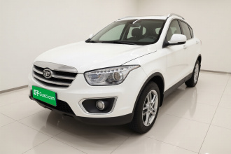 奔腾X80 2013款 2.3L 自动豪华型