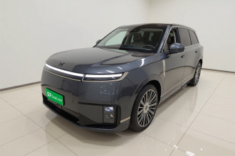 小鹏GX 2026款 增程 1585四驱Ultra旗舰版