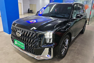 广汽传祺 传祺GS8 2022款 双擎系列 2.0TM 四驱尊贵版 （七座）