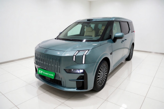 极氪009 2024款 六座行政版四驱 108kWh