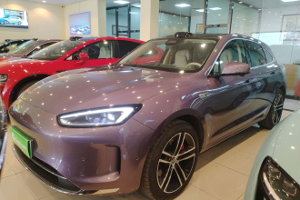 鸿蒙智行 问界M5 2025款 增程   Ultra 四驱版