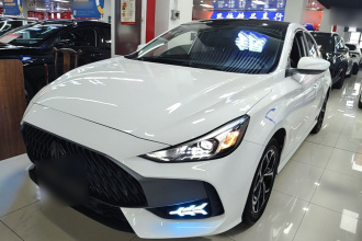 名爵 MG5 2022款 180DVVT CVT青春风尚版