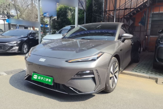 吉利银河 银河E8 2024款 665km 后驱星舰 远航版
