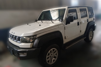 北京越野 北京BJ40 2016款 40L 2.0T 手动四驱尊贵版